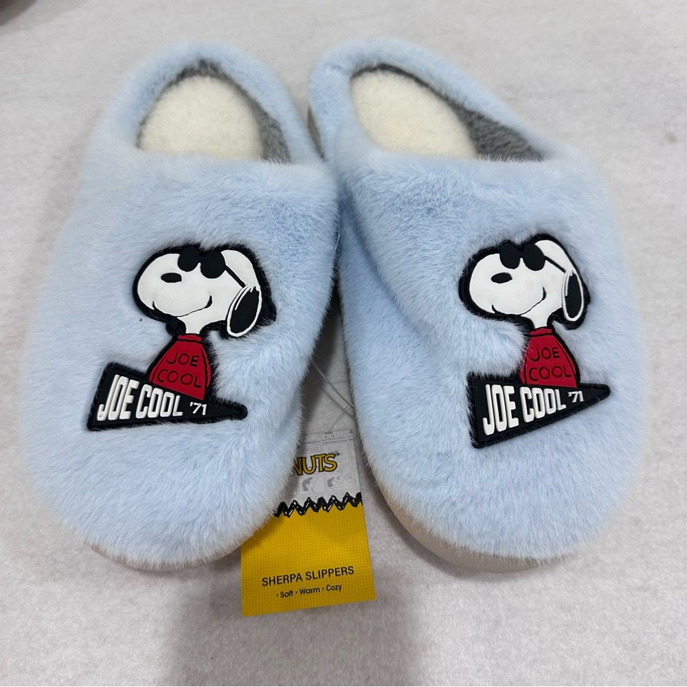 Snoopy Joe Cool Furry Slippers